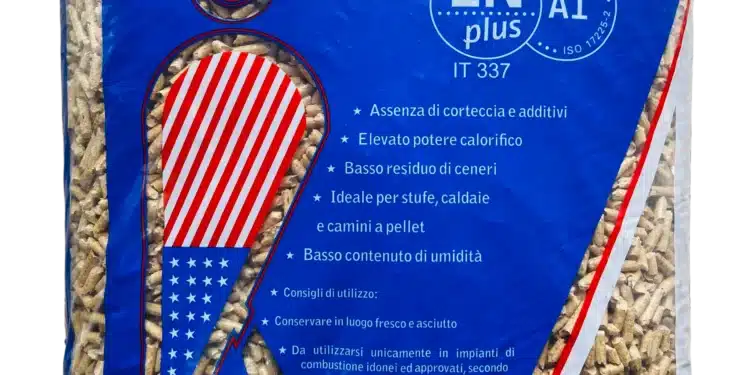 Wood pecker pellet di puro legno vergine en plus a1 pellet sardegna